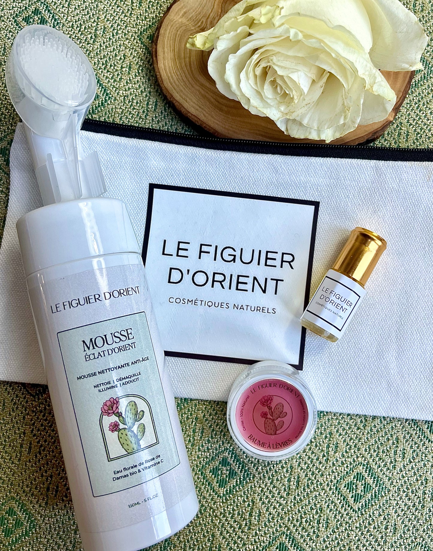 Éclat Sublime – Soin du visage & des lèvres