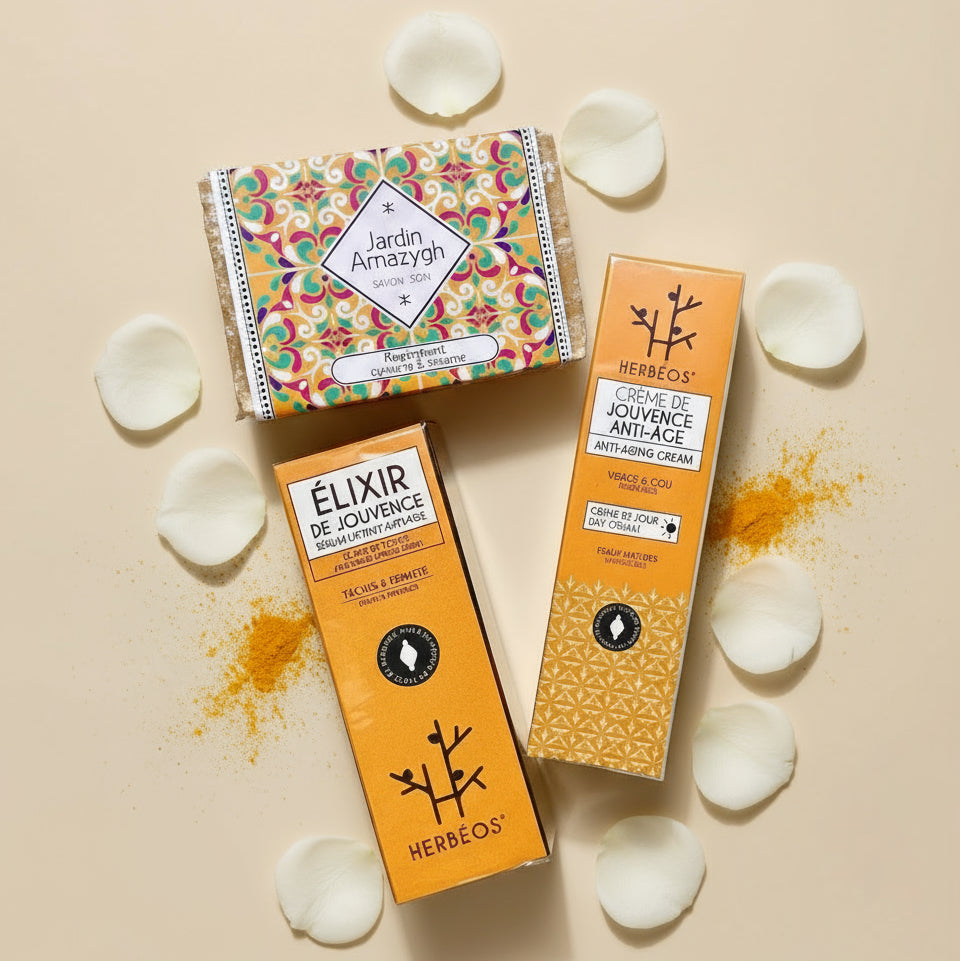Coffret Élixir de Jouvence du Figuier d’Orient – trio de soins anti-âge naturels Herbéos au curcuma, sésame et huile de pépins de figue de Barbarie. Inclut un savon régénérant, un sérum liftant et une crème de jour anti-rides. Rituel de beauté inspiré du Maghreb pour une peau lisse, ferme et lumineuse.