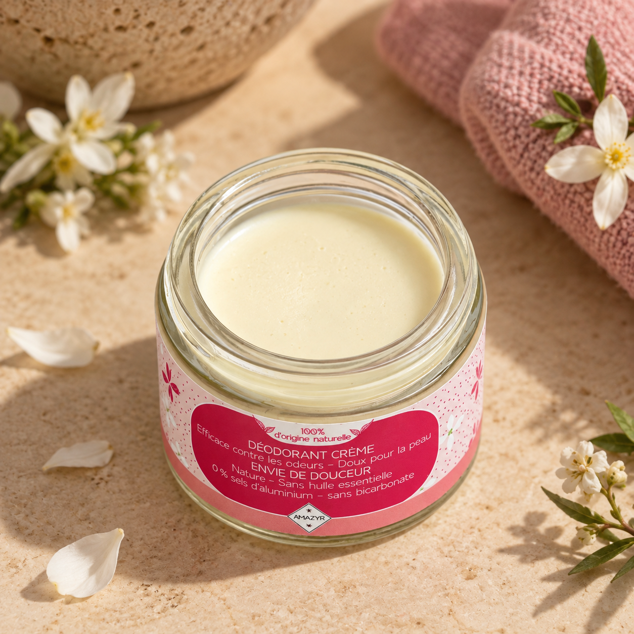 Texture du déodorant naturel crème Envie de Douceur, sans bicarbonate, sans huile essentielle et adapté aux peaux sensibles – Le Figuier d’Orient